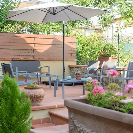 Via Naldini N 61 Guest house